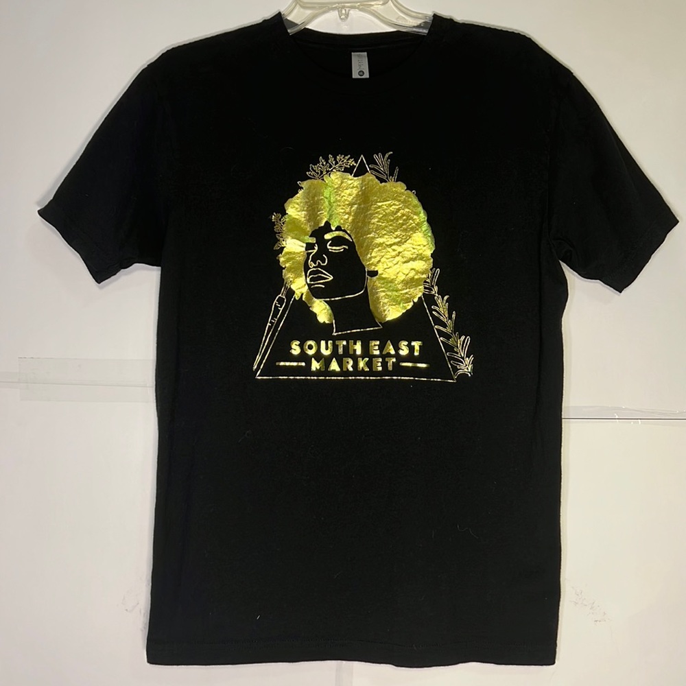 Men’s SouthEast Market Black With Gold Tee Size Medium